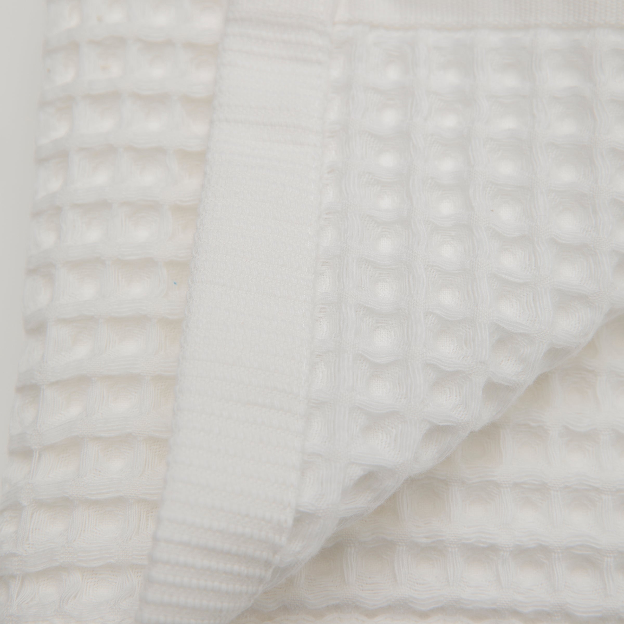 Why Do White Towels Turn Yellow? And How to Prevent It