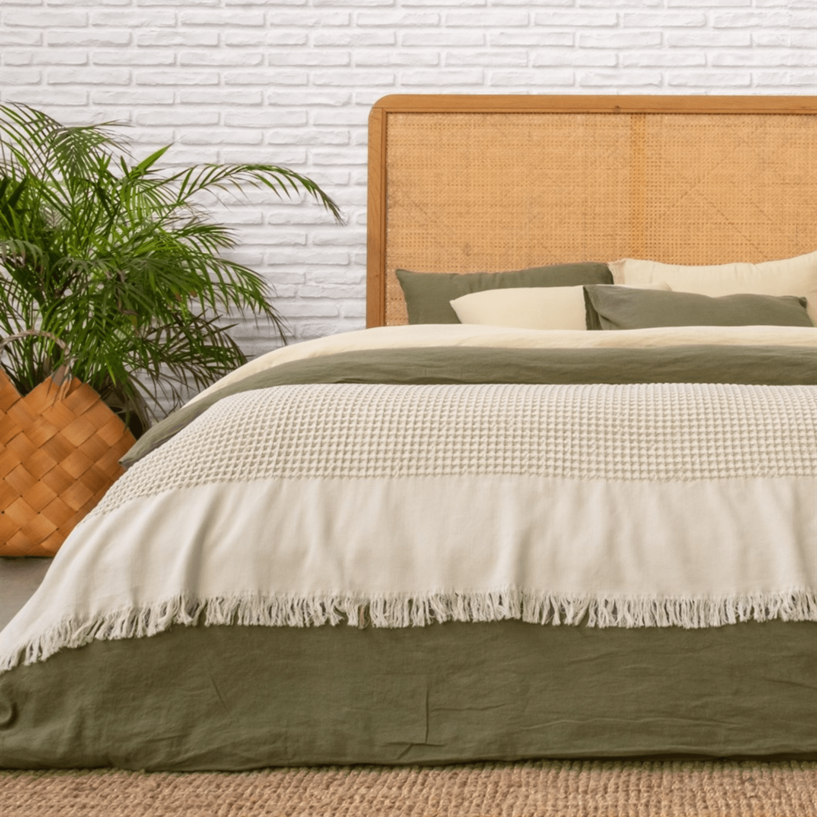 Yuki Waffle Weave King Blanket
