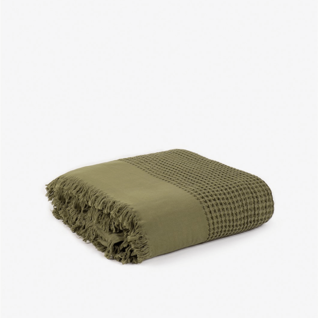 Yuki Waffle Weave King Blanket