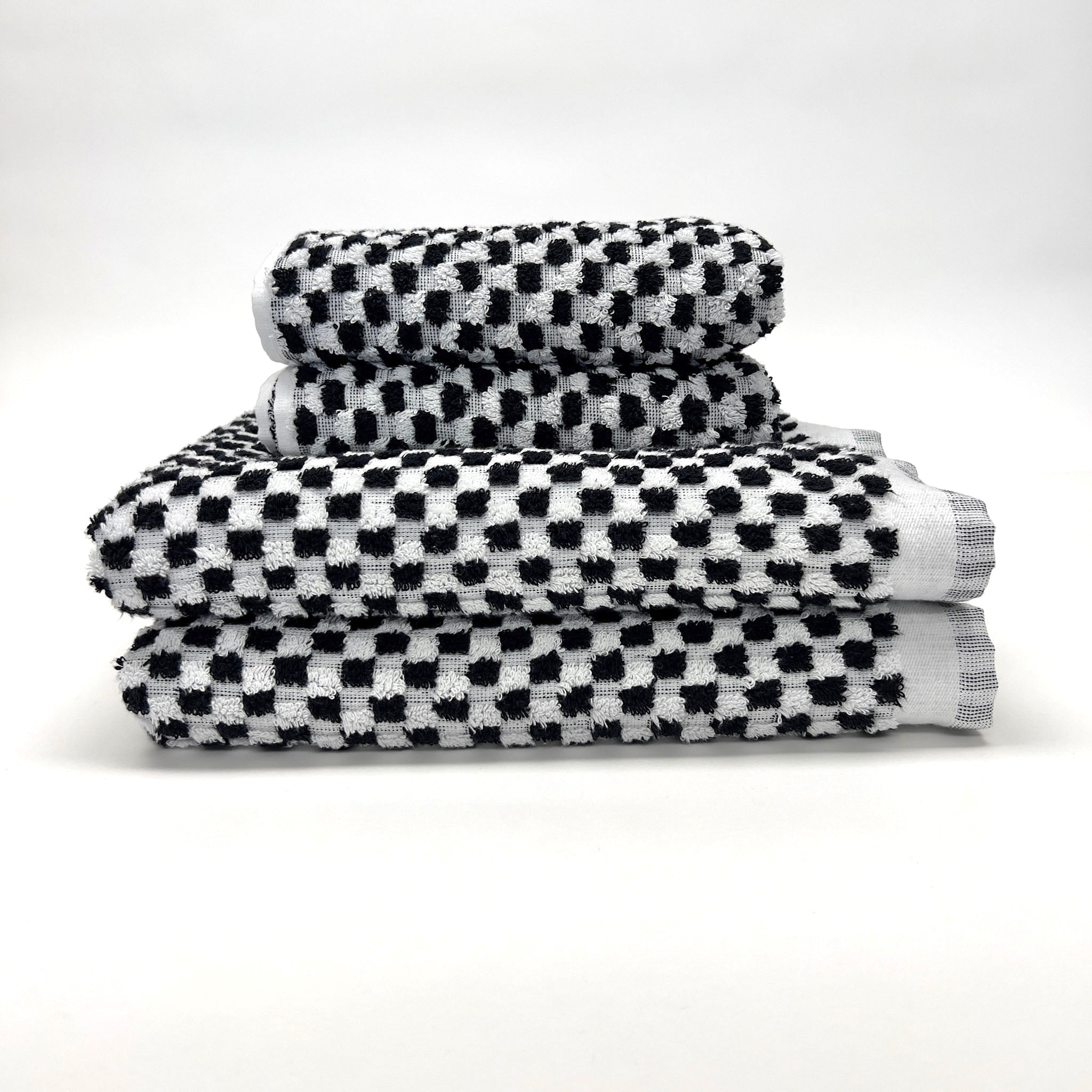 Ruth Dots Turkish Bath Towel With Finished Edge