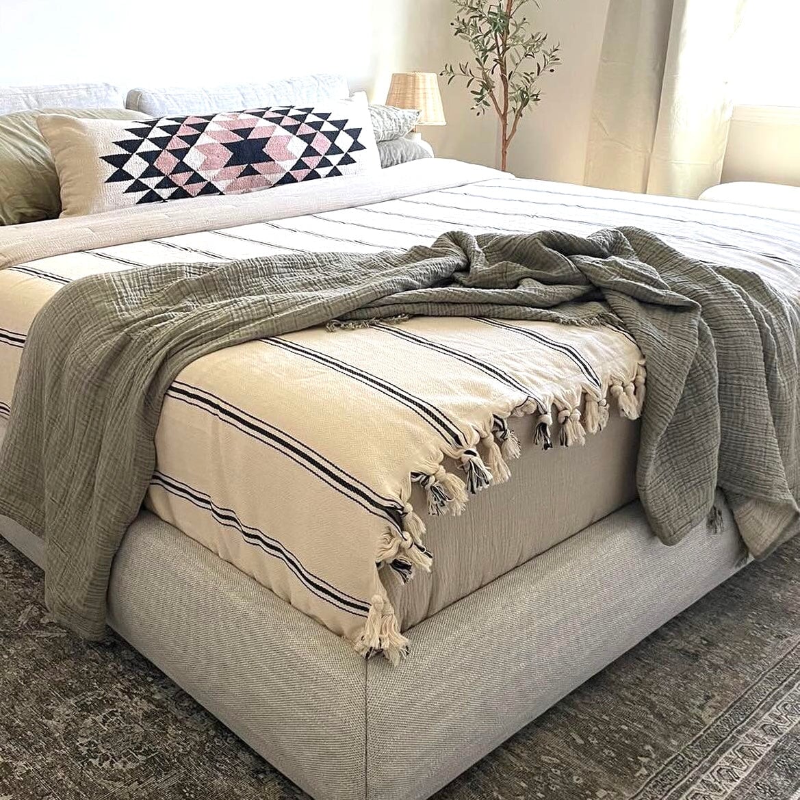 #color_desert-rose-black