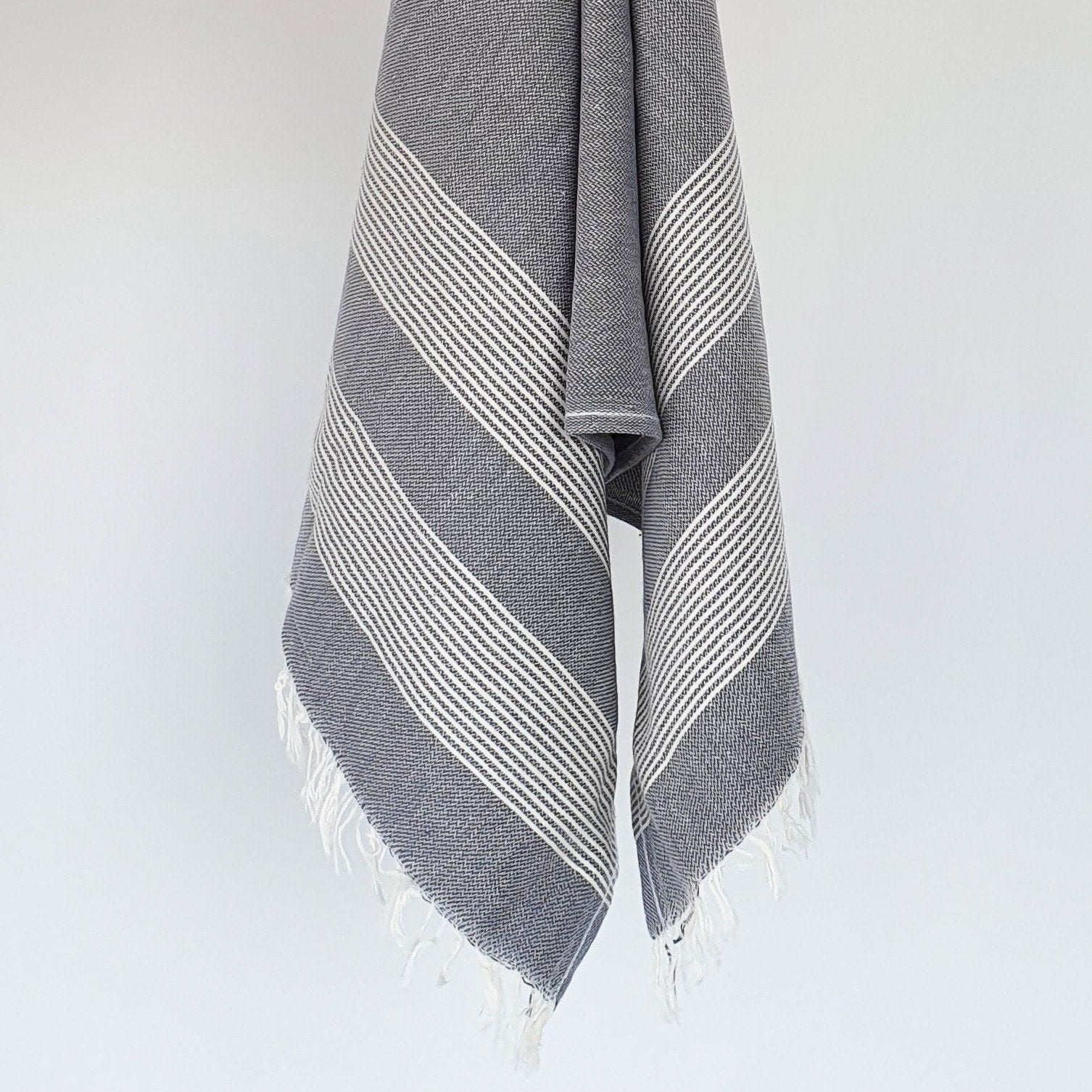 #color_charcoal-gray