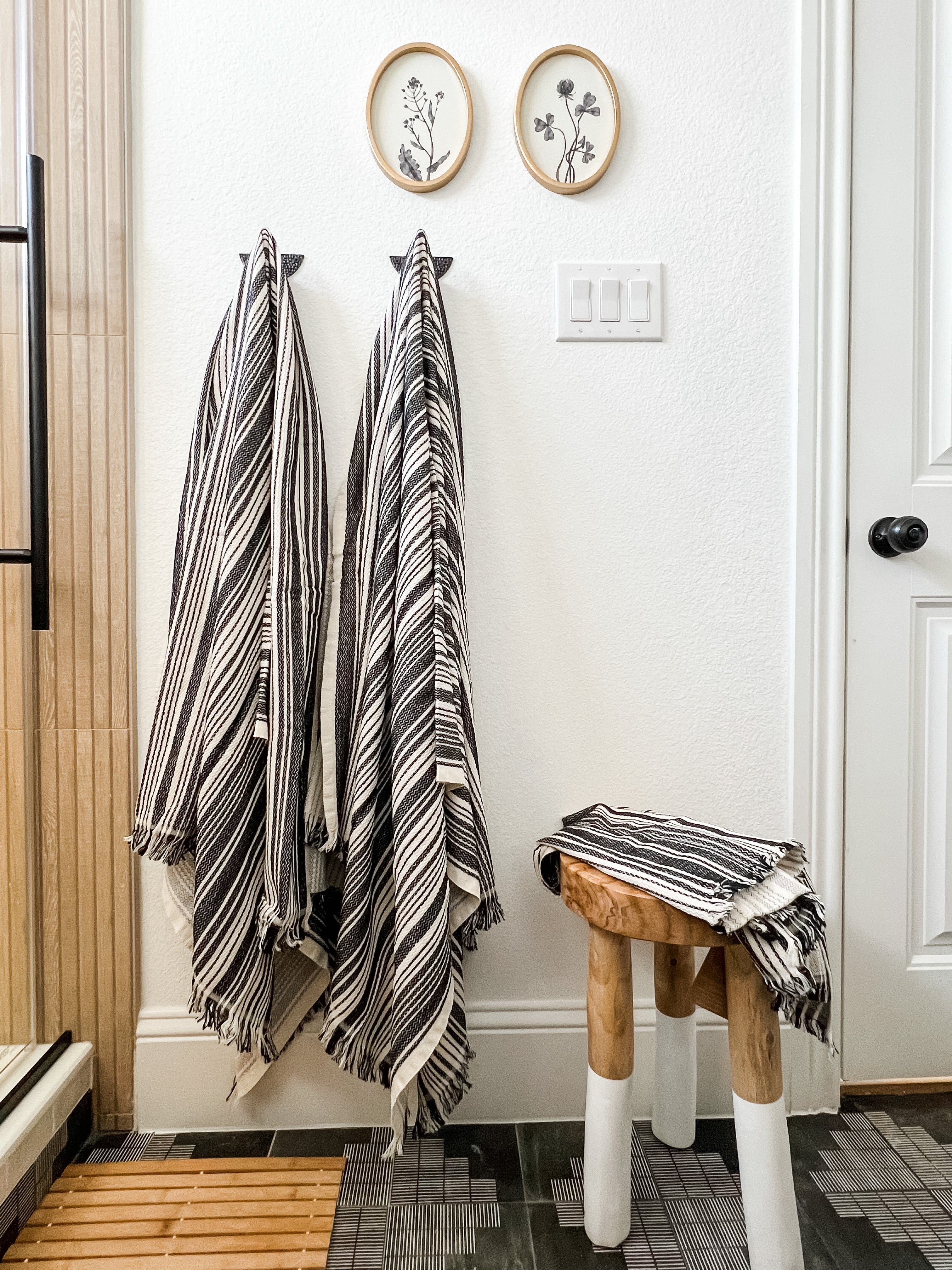 Why Are Turkish Towels So Thin, Yet So Absorbent?