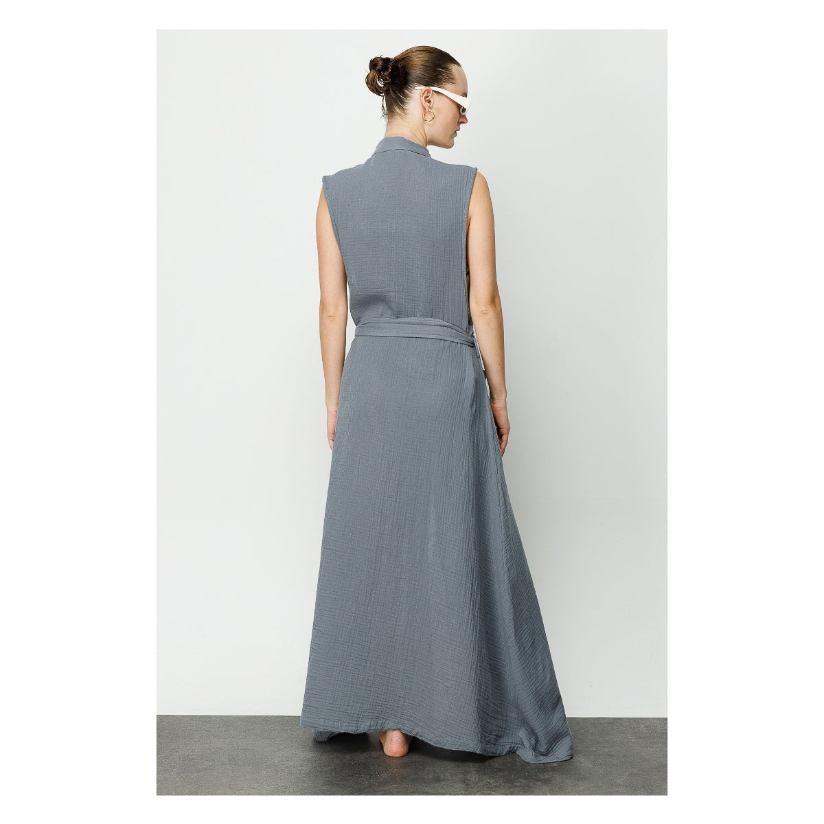#color_smoke grey