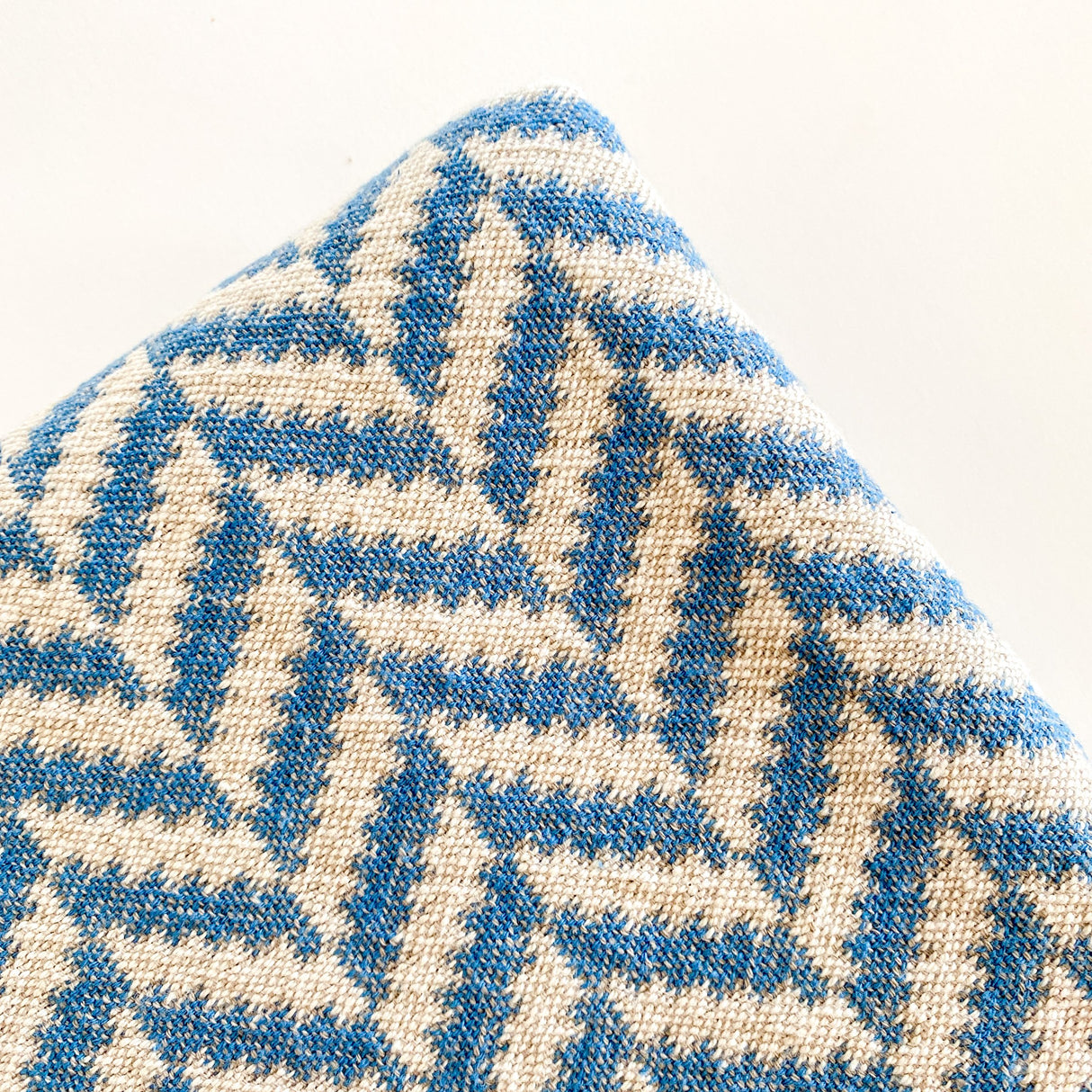 AMCA 100% TURKISH COTTON THROW BLANKET - The Loomia