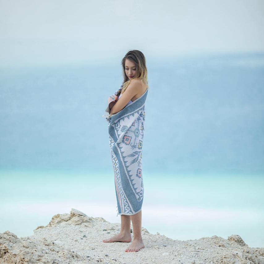 Lucca Turkish Beach and Pool Towel - The Loomia