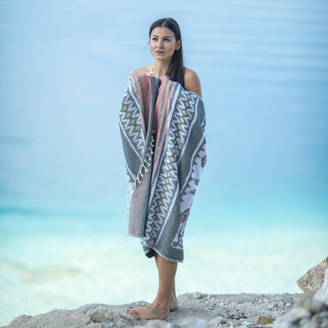 Lucca Turkish Beach and Pool Towel - The Loomia