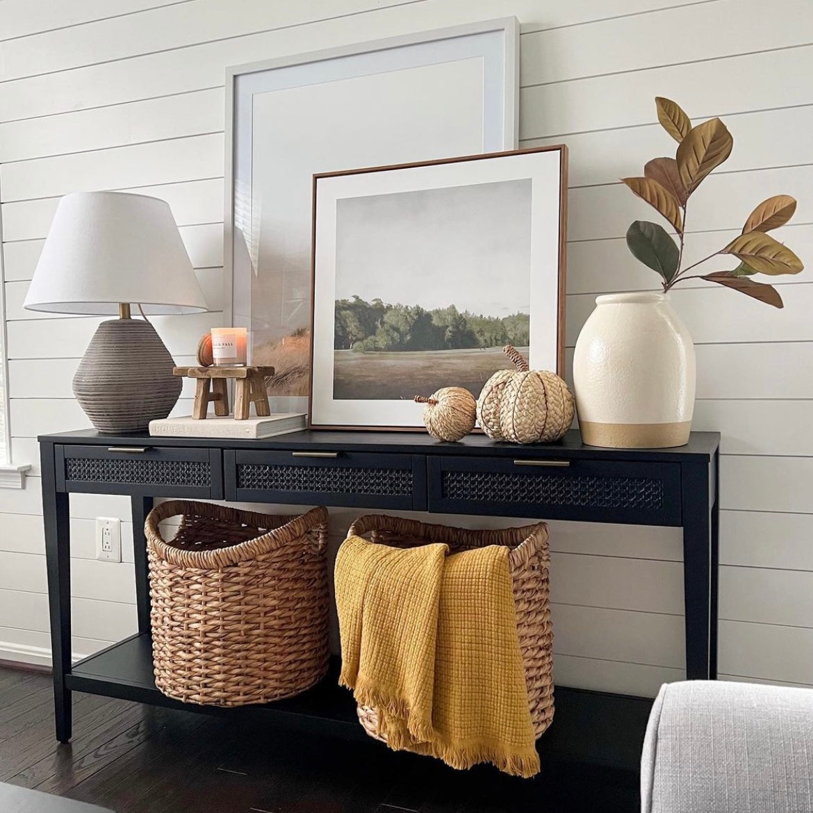 Woven blanket top box