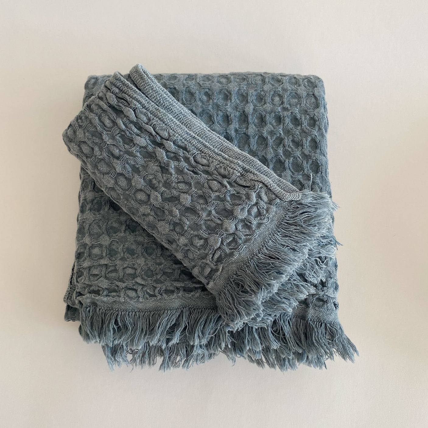 #color_Blueish Gray
